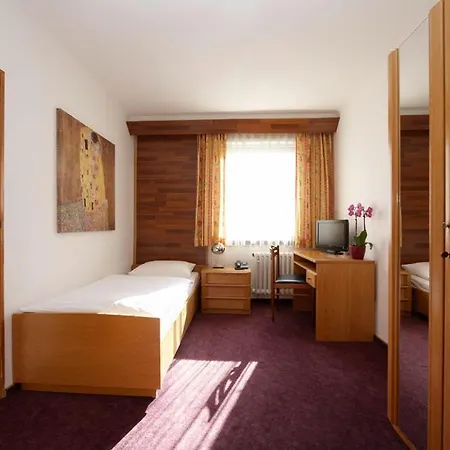 艾尔普林森豪夫酒店 卡尔斯鲁厄