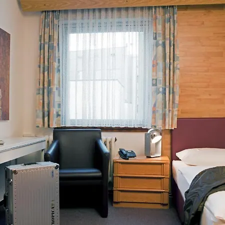 艾尔普林森豪夫酒店 卡尔斯鲁厄