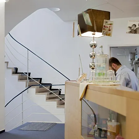 艾尔普林森豪夫酒店 卡尔斯鲁厄