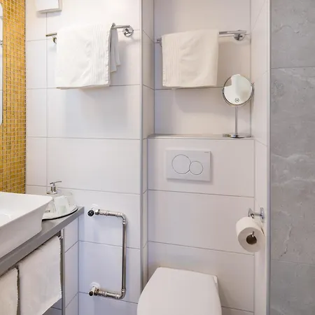 艾尔普林森豪夫酒店 酒店 2*