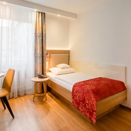 艾尔普林森豪夫酒店 酒店 卡尔斯鲁厄