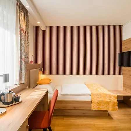 艾尔普林森豪夫酒店 卡尔斯鲁厄