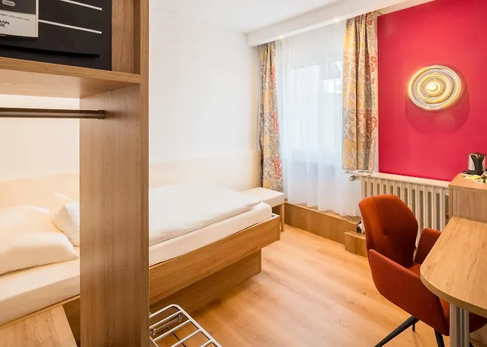 Erbprinzenhof 2* Karlsruhe