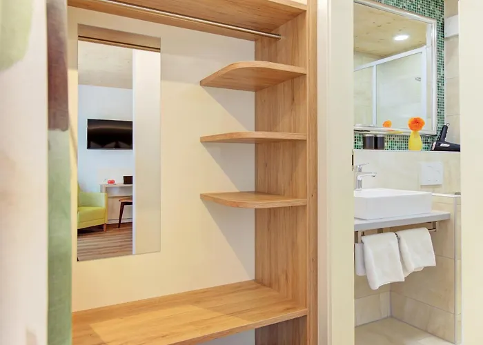 Erbprinzenhof 2* Karlsruhe