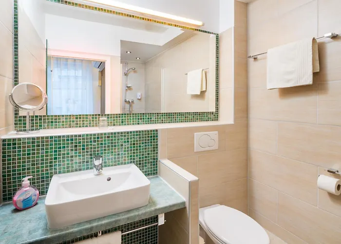 Erbprinzenhof 2* Karlsruhe